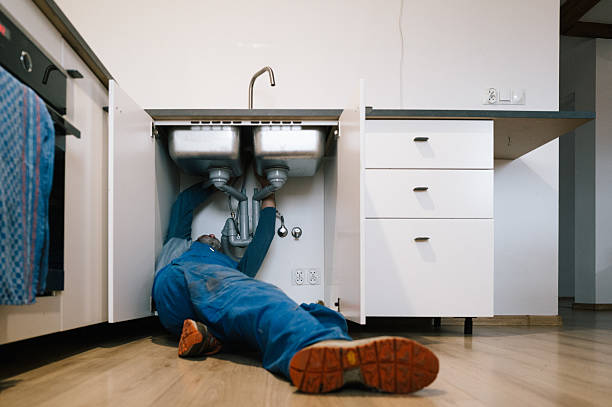 Professional Leak Detection technician working in Rockland, DE